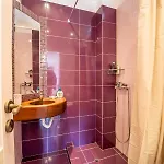 Maisonette Korfes-δύο αυτόνομοι όροφοι πέτρινης βίλας *