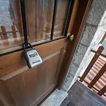 Maisonette Korfes-δύο αυτόνομοι όροφοι πέτρινης βίλας Апартаменты *