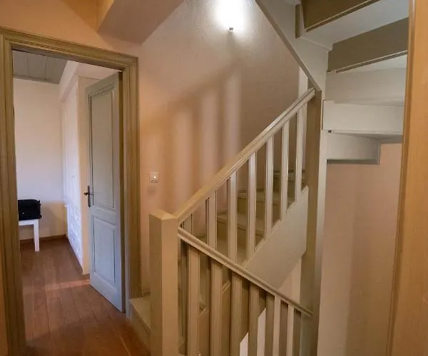 Maisonette Korfes: Two-story For Families And Small Groups * Karpenisi